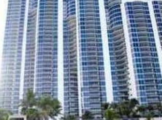 17555 Collins Ave PH 3, Sunny Isles Beach, FL 33160
