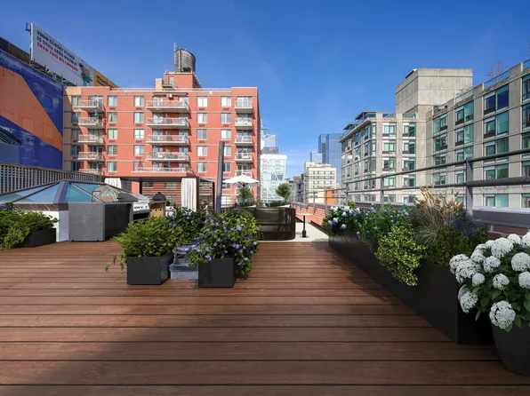 525 West 22nd Street PHD image 16 of 16