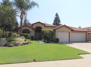 8464 N Hayston Ave, Fresno, CA 93720