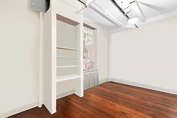 Sold by Compass | media 9