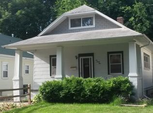 635 W 8th St, Fremont, NE 68025