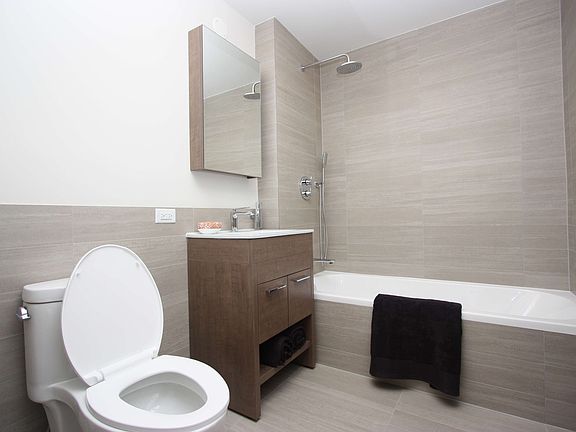 5th image of 505 Saint Marks Ave APT 4R