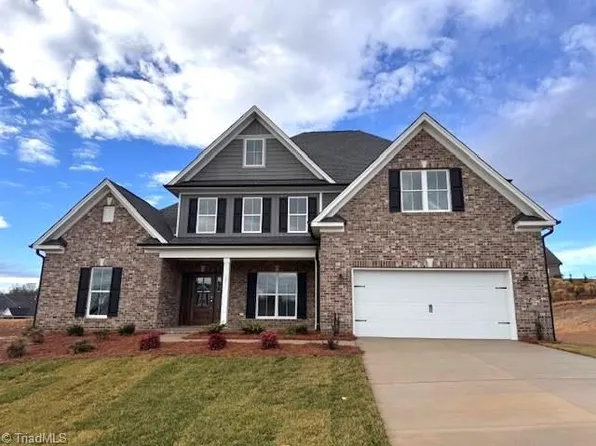 325 Grandworth Way, King, NC 27021