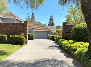 878 Lake Front Dr, Sacramento, CA