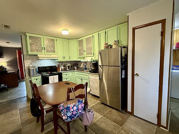 5th image of 408 W Boyle Ave