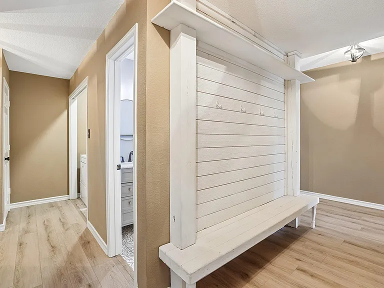 2656 Bradley Ln — Photo 20