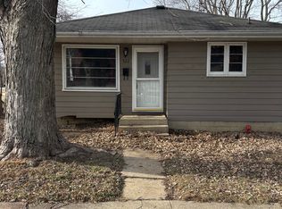 922 Wauponsee St, Morris, IL 60450