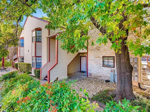 3rd image of 1510 W North Loop Blvd APT 722