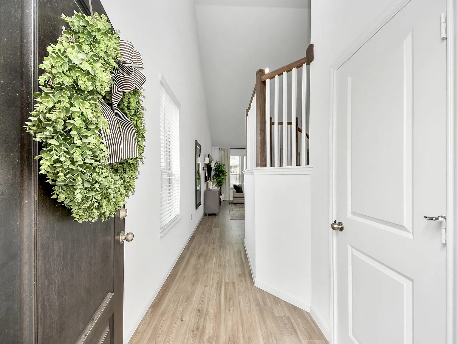 3 bed, 2.5 bath, 1789 sqft, $2,350 — Photo 4