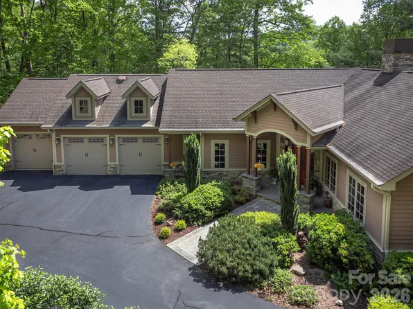 168 Chattooga Run, Hendersonville, NC 28739