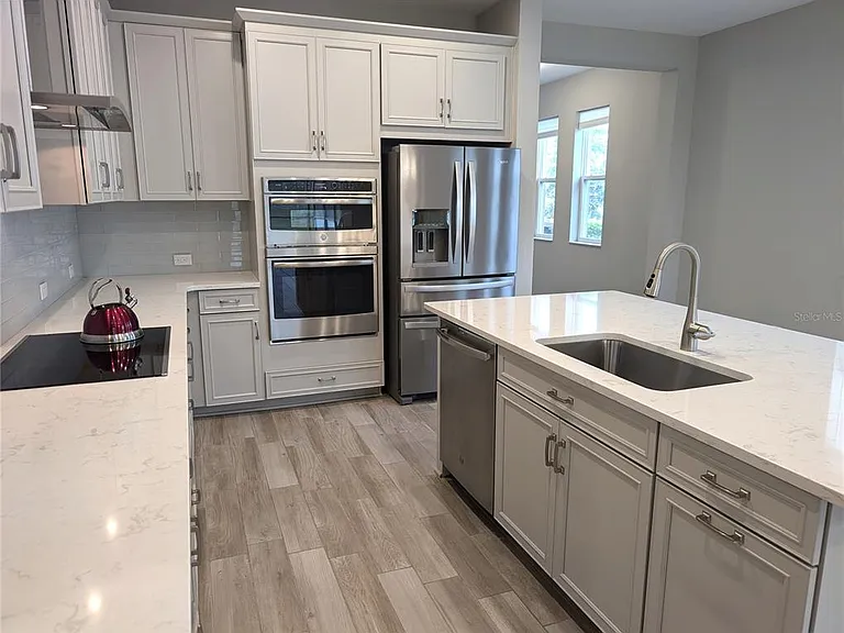 8545 Cache Dr — Photo 10