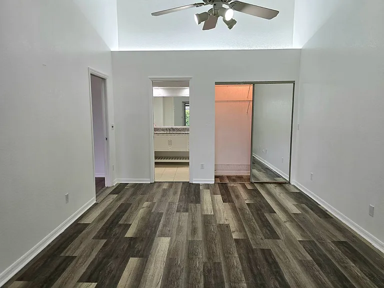 2511 N Orangewood St — Photo 8