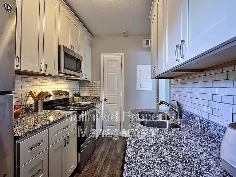 1214 Brush Creek Blvd #3 — Photo 1