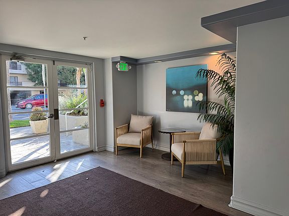 4th image of 1479 S Beverly Dr APT 201