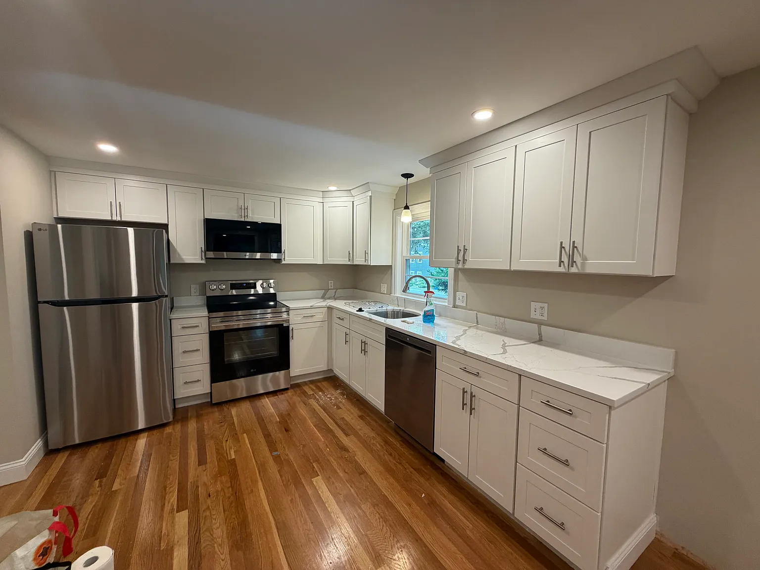 7 Esmond Ave — Photo 2