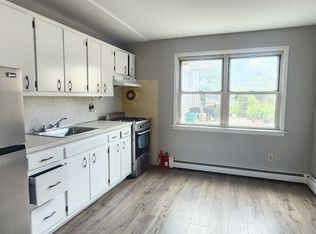 211 Glen Cove Ave APT 2, Sea Cliff, NY 11579