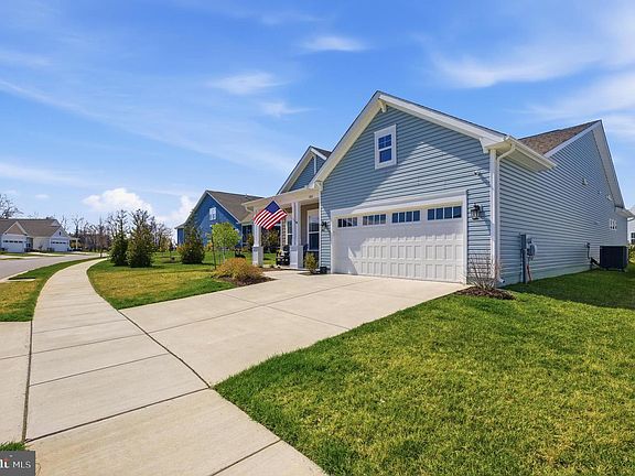 3rd image of 169 Harrier Way