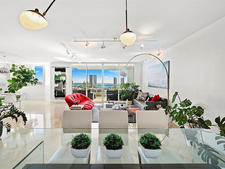1st image of 3201 NE 183rd St APT 3107