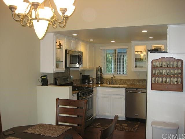 Look at this fantastic kitchen. So beautiful!!!!!