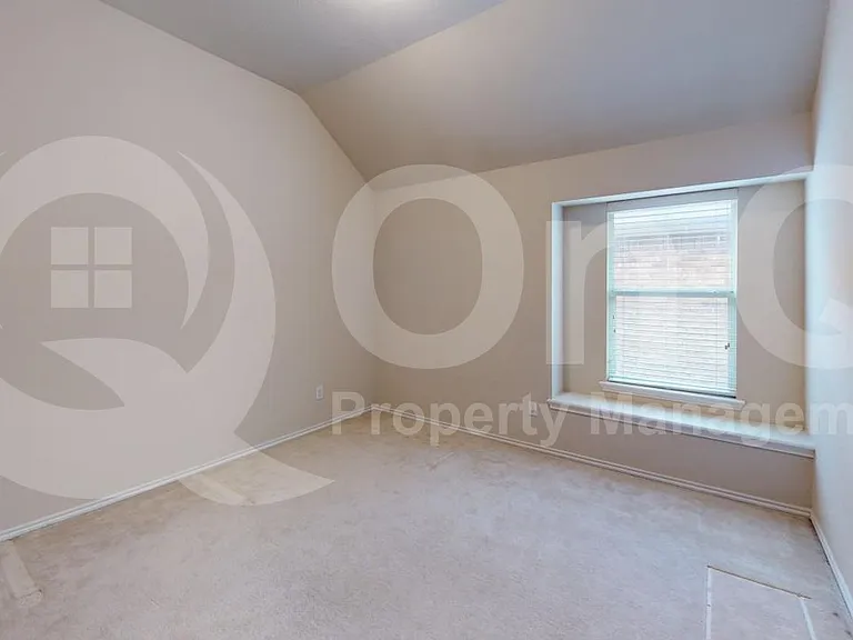 10514 Saint Georges Dr — Photo 10