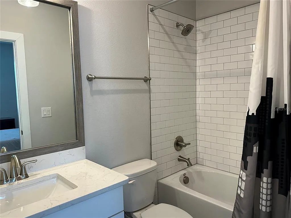 3 bed, 3.5 bath, 1771 sqft, $3,800 — Photo 4