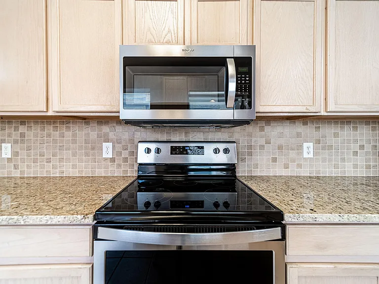 6870 Winston Dr — Photo 44
