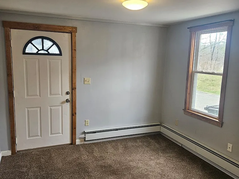 310 Park St #B — Photo 11