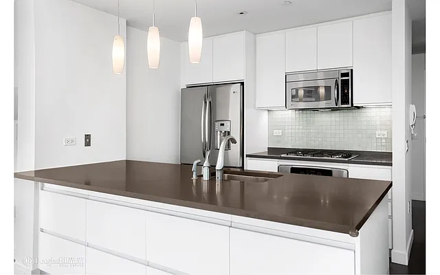 Rented by Douglas Elliman | media 3