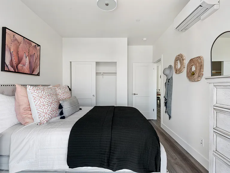 2085 Landen Ln — Photo 6