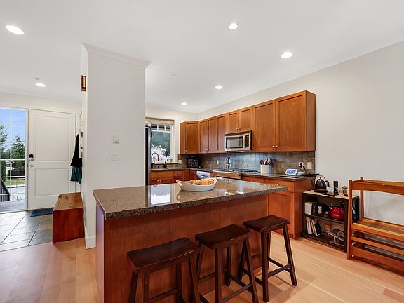 5th image of 38616 Cherry Dr