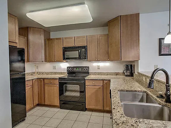 1 bed, 888 sqft, $2,350 — Photo 4