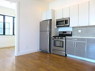 Rented by Rennit Inc.