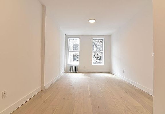 2nd image of 334 E 9th St APT 4