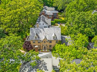 836 Chestnut Ave, Wilmette, IL 60091