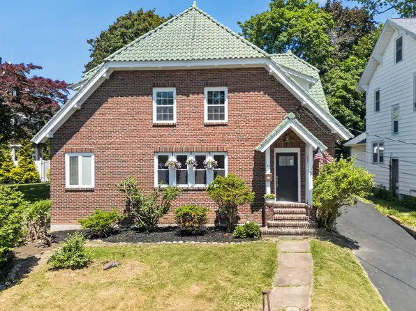 37 Grant Avenue, Amsterdam, NY 12010