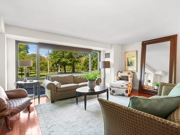 165 Tremont St Unit 202, Boston, MA 02111