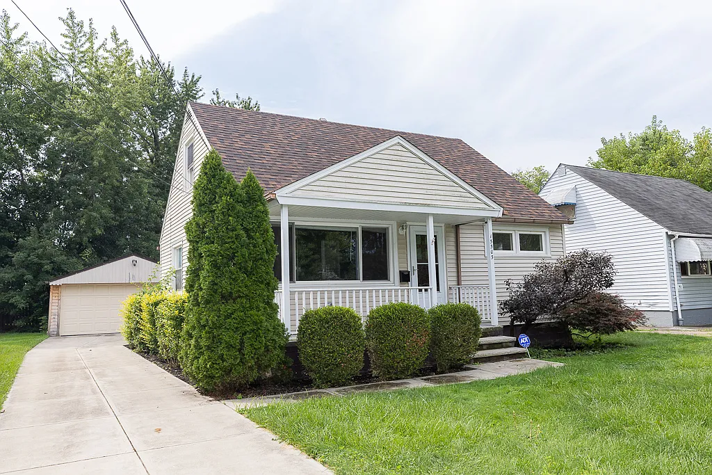 4 bed, 1131 sqft, $2,500 — Photo 3