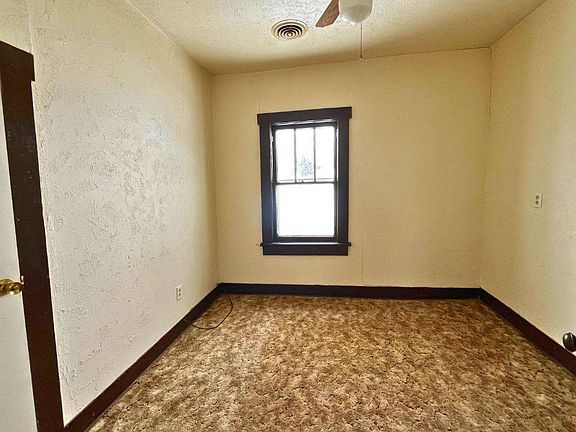 2nd image of 706 SW 6th St