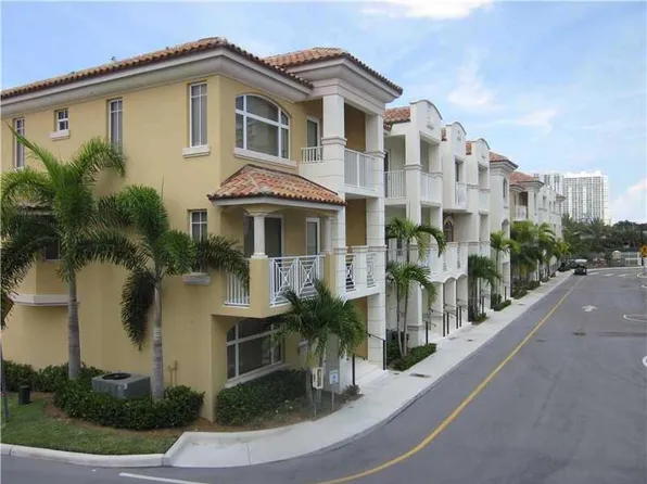 2785 NE 184th Way #1, North Miami Beach, FL 33160