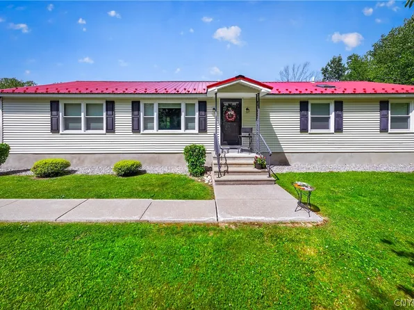 10353 Woods Rd, Marcy, NY 13502