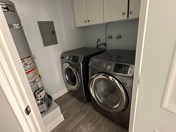 2nd image of 22525 Sherman Way