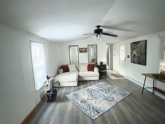 5th image of 10753 Calle Victoria Ln