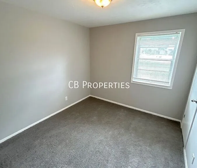 5457 Millbranch Rd — Photo 4