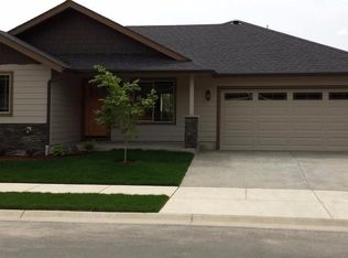 1831 SW I St, Grants Pass, OR 97526