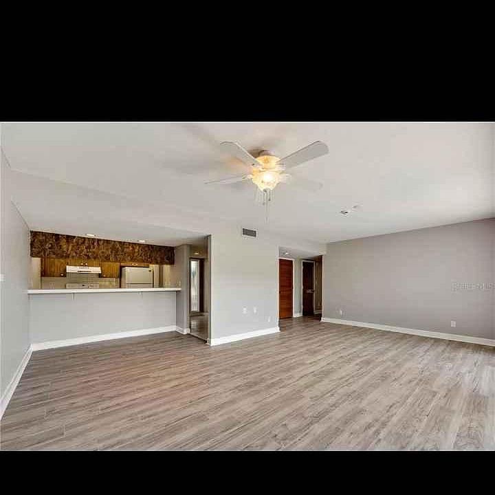 1st image of 532 Maple Leaf Ct #532