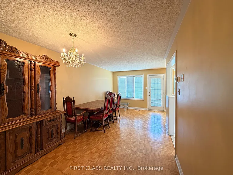 5323 Red Brush Dr #UPPER — Photo 6