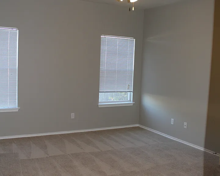 208 Firwood N — Photo 13