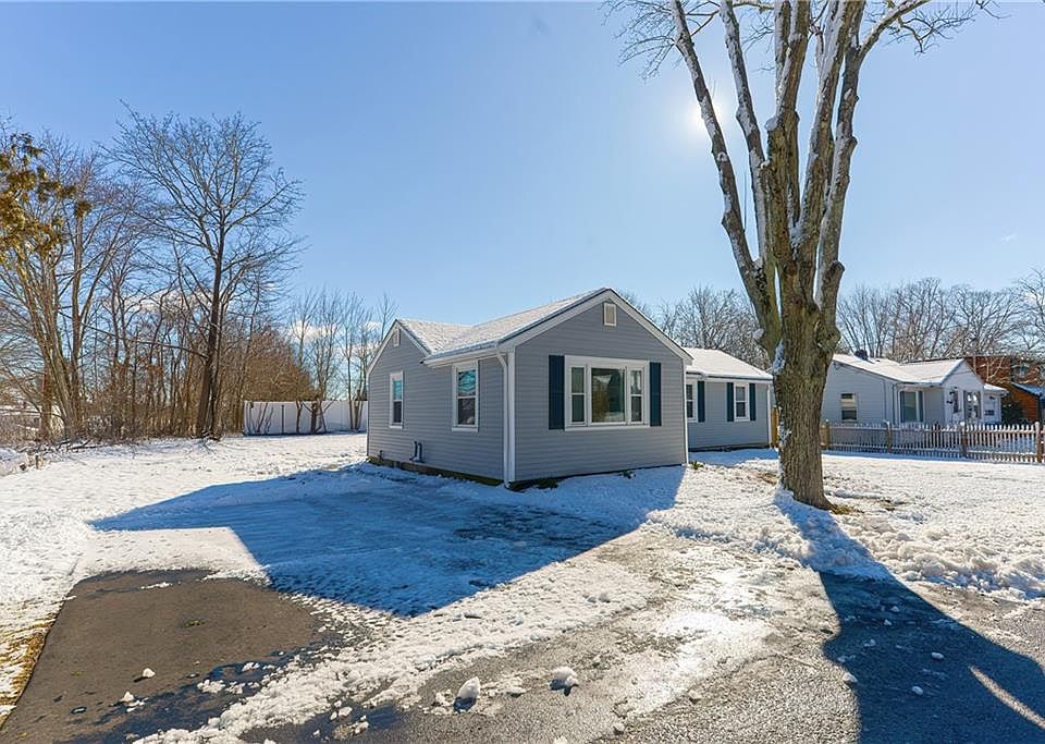 445 Bryant St, Cumberland, RI 02864 Zillow
