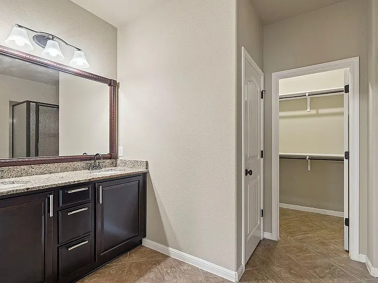 7324 Bandera Ranch Trl #B — Photo 9
