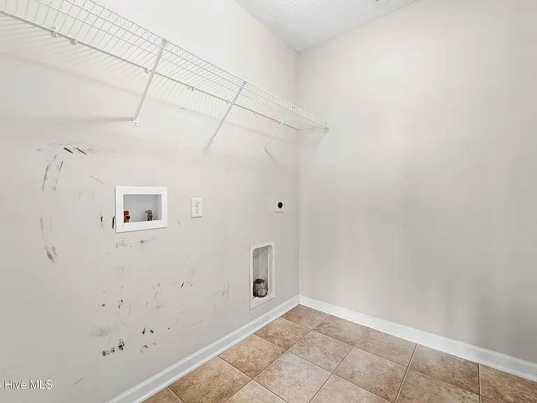 407 S Bluff Cir — Photo 20